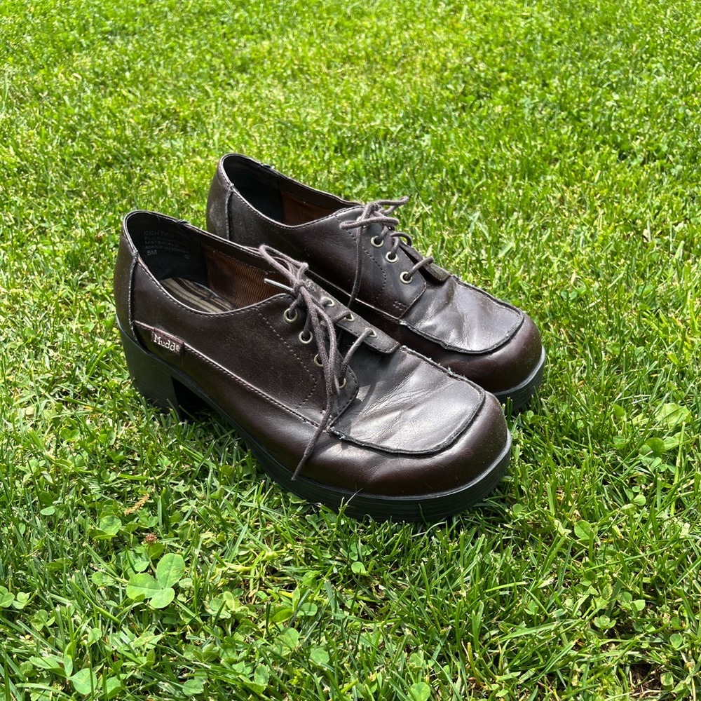 Vintage 2000s Mudd Lace Up Loafers with 2 Inch Heel